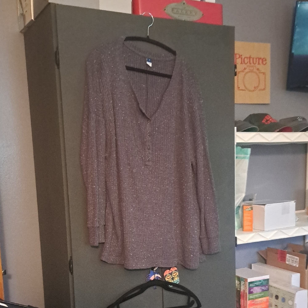 Old Navy Women's Purple Button Down Shirt